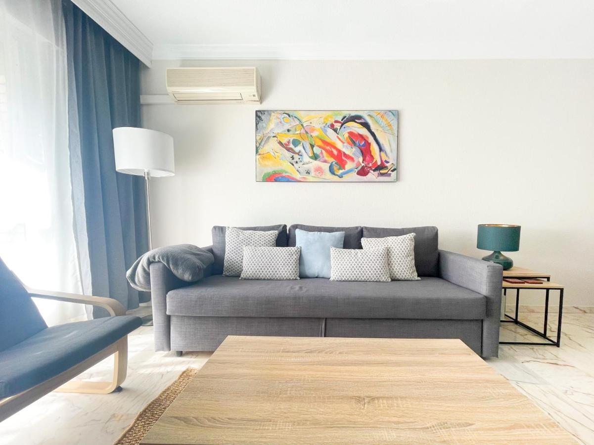 דירות Holidays2Malaga Tomas De Echeverria 150 Mts To Beach & High Speed Wifi & Parking מראה חיצוני תמונה