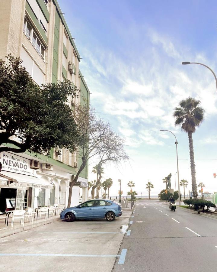 דירות Holidays2Malaga Tomas De Echeverria 150 Mts To Beach & High Speed Wifi & Parking מראה חיצוני תמונה