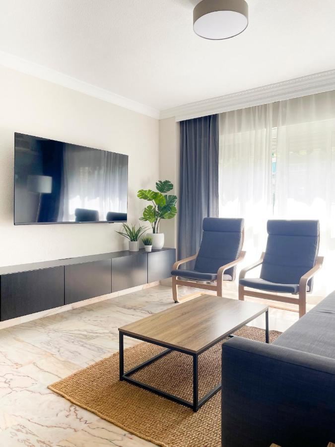 דירות Holidays2Malaga Tomas De Echeverria 150 Mts To Beach & High Speed Wifi & Parking מראה חיצוני תמונה