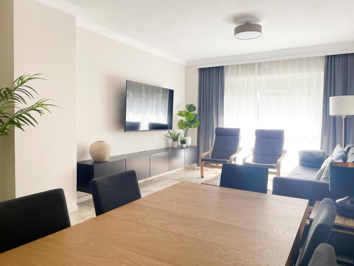 דירות Holidays2Malaga Tomas De Echeverria 150 Mts To Beach & High Speed Wifi & Parking מראה חיצוני תמונה
