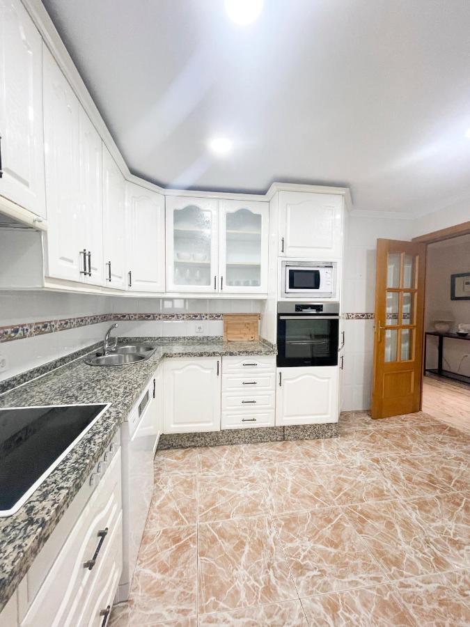 דירות Holidays2Malaga Tomas De Echeverria 150 Mts To Beach & High Speed Wifi & Parking מראה חיצוני תמונה