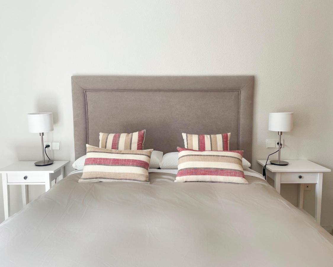 דירות Holidays2Malaga Tomas De Echeverria 150 Mts To Beach & High Speed Wifi & Parking מראה חיצוני תמונה